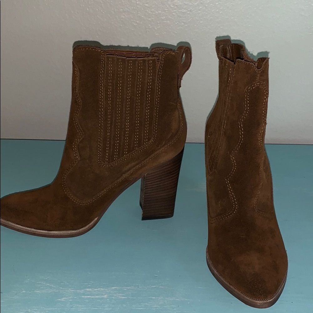 Dolce Vita tan boots size 4.5